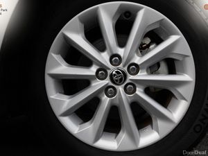 TOYOTA COROLLA 1.8 HYBRID SALOON 2022 SILVER - Image 3