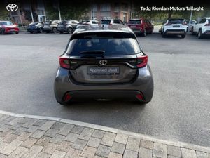 Toyota Yaris Yaris Hybrid 115 L-SPORT - Image 4