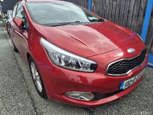 Stunning Kia Ceed 2013 AUTOMATIC - Image 3