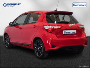 Toyota Yaris 1.5 Hybrid Design 5dr CVT - Image 2