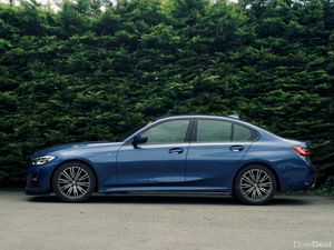 BMW 320D X-Drive  M SPORT 2022 | Extremely Low kms - Image 2