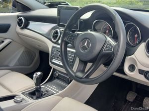 Mercedes-Benz CLA SPORTBACK 2017 1.6 PETROL 5dr - Image 2