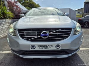 Volvo XC60 2.0 D4 AUTO / CLASSIC WITH PAN ROOF / L - Image 4