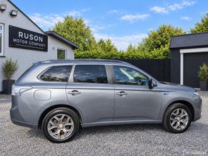 15 Mitsubishi Outlander PHEV 4WD Auto Full Leather - Image 4