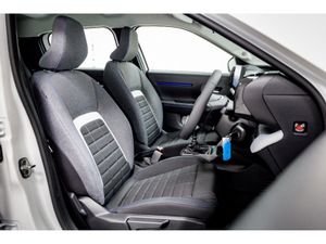 Citroen C3 Plus 1.2 Petrol 100HP - Image 3