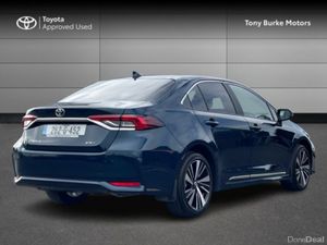 Toyota Corolla Saloon - LUNASPORT - Save EUR 3,405 - Image 2