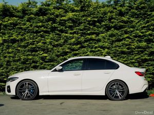 BMW 320D X-Drive M-Sport 2021- Extremely Low kms - Image 2