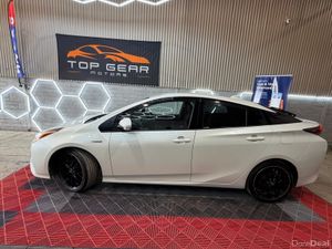 172- Toyota Prius 1.8 Petrol Hybrid - Image 2