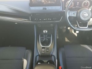 Nissan Qashqai 1.3 PET MILD HYBRID SV PREMIUM *3k - Image 4