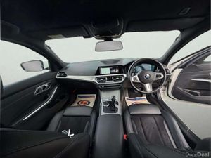 BMW 3-Series 320D M-SPORT XDRIVE, Roof Rails, Auto - Image 2