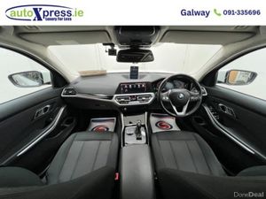 BMW 3-Series 320D xDrive Automatic. - Image 2