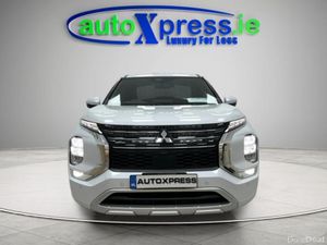 Mitsubishi Outlander 4WD PHEV Low mileage, Reversi - Image 3