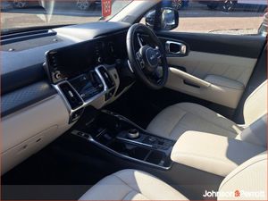 Kia Sorento 2.2 K3 4X2 Diesel 7 seats - Image 3