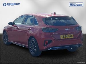 Kia ceed 1.5T GDi ISG 138 GT-Line 5dr - Image 2