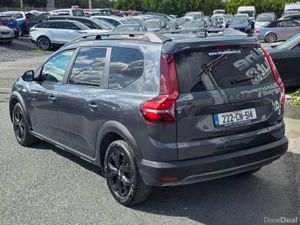 Dacia Jogger Extreme 7 Seater 1.0 Petrol (2022) - Image 3