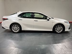 Toyota Camry 2.5 HYBRID AUTOMATIC - G SPEC - FACTO - Image 3