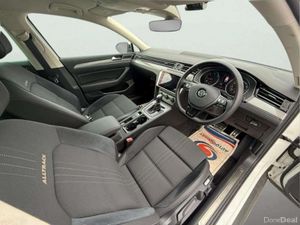 Volkswagen Passat ALLTRACK TDI 4MOTION Low mileage - Image 4