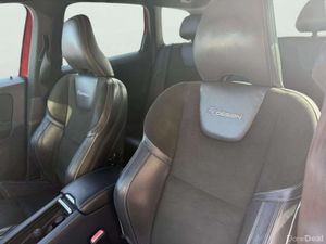 Volvo XC60 D4 2.0 R-DESIGN AUTOMATIC GT 5DR - Image 4