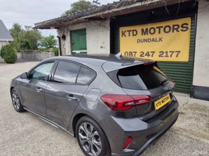 Ford Focus 2023 1.5d Automatic ST Line - Image 3