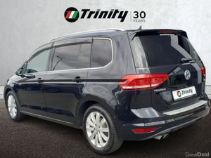 Volkswagen Touran ** STUNNING FAMILY CAR ** 1.4L A - Image 3