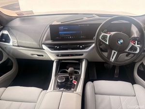 BMW XM 50e - Image 4