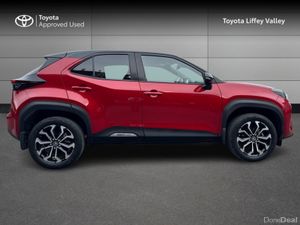 Toyota Yaris Cross CROSS LUNA SPORT - Image 3