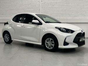 Toyota Yaris Luna 1.5 Petrol Hybrid 116Bhp Auto - Image 3