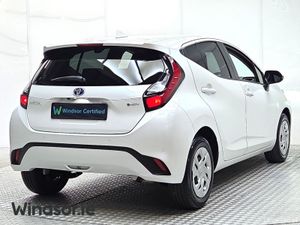 Toyota Aqua G Model Hybrid - Image 2