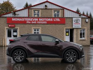 Toyota C-HR HEV SPORT - Image 3