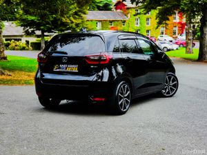 2021 Honda Fit 1.5 Petrol Hybrid Automatic - Image 3
