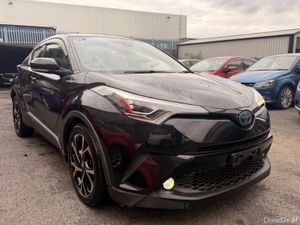Toyota C-HR 2017 TOP SEC WITH YEAR WARRANTY - Image 3