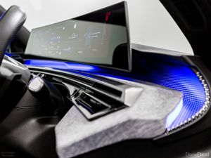 Peugeot 5008 E-GT 73kWh 210HP - 7 seats - Image 4