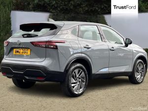 Nissan Qashqai 1.3 DiG-T MH Acenta Premium 5dr - Image 4