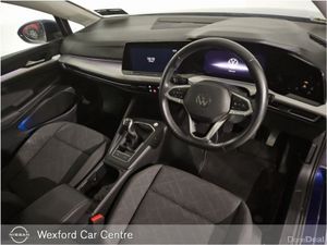 Volkswagen Golf 1.0 TSI 110HP Life - Image 3