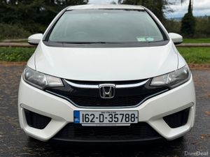 2016 Honda Fit Hybrid automatic - Image 2