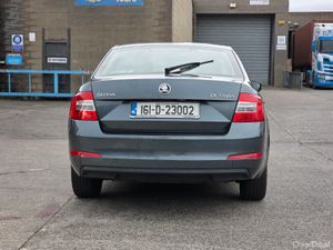Skoda Octavia 1.2 TSI AMBITION - Image 4