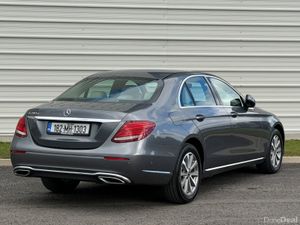 Mercedes-Benz E-Class Exclusive 2018 - Image 3