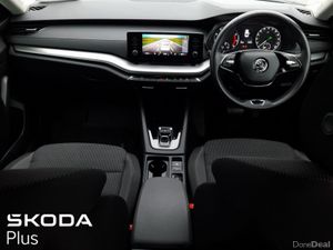 Skoda Octavia **PETROL**AUTOMATIC**WINTER PACK**AM - Image 2