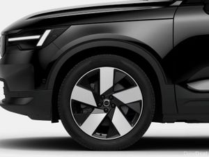 Volvo EX40 ULTRA PRO LONG RANGE *NEW MODEL* € PER - Image 3