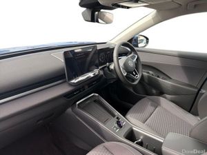 Volkswagen T-Roc LIFE 1.5MHEV 116BHP - Image 2