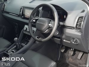 Skoda Karoq **PETROL**FULL LEATHER**SELECTION+ 1.0 - Image 4