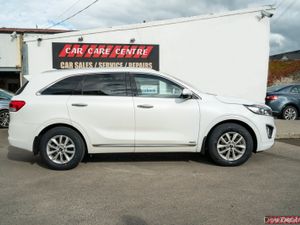 2016 Kia Sorento 2.2 Diesel Platinum 7 Seater - Image 3