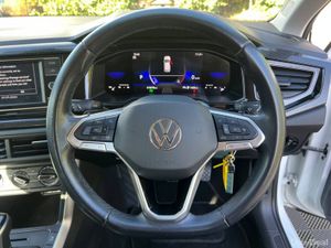 Volkswagen Polo LIFE 1.0 TSI AUTO // APPLE CARPLAY - Image 4