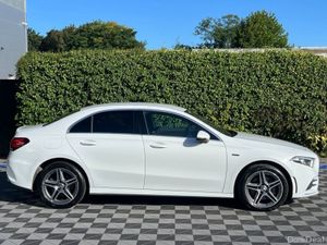 Mercedes-Benz A-Class A250e AMG-LINE 1.3 HYBRID // - Image 2