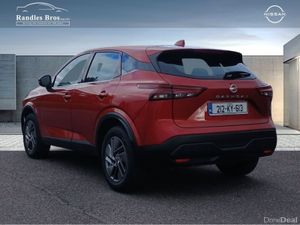 Nissan Qashqai 1.3 PET SV - Image 4
