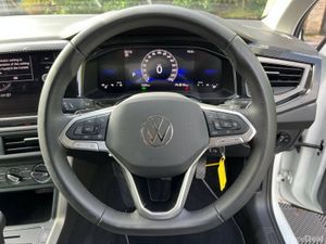 Volkswagen Polo LIFE 1.0 TSI AUTO ** VERY LOW MILE - Image 4