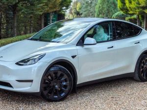242 Tesla Model Y RWD - Image 3