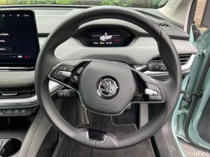 Skoda Enyaq 60 IV ROYALE 58KWH // DIAMOND CUT ALLO - Image 4