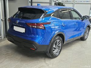 221 NISSAN QASHQAI MILD HYBRID - Image 3