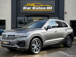 3.0 TDI V6 R-Line SUV 5dr Diesel Tiptronic 4Motion - Image 2